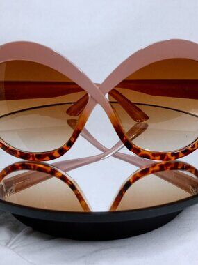 Large Frame Oversized Sunglasses - Tea Leopard